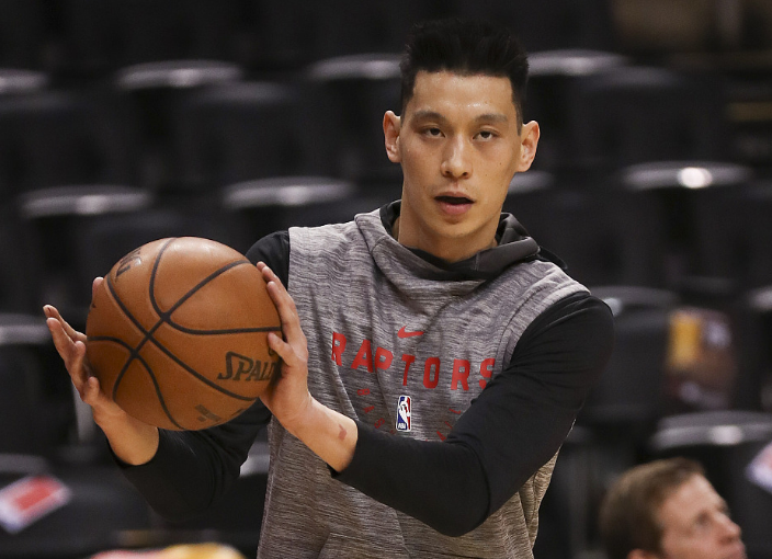 皇冠体育下载-包含广东宏远训练开放日，集结日外线爆发引欢呼，欧联在即，轮换策略成焦点的词条